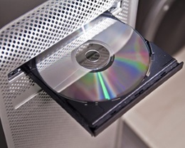   CD/DVD 