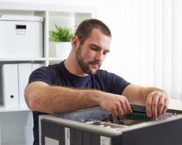 Мастер по ремонту компьютеров в Клинском районе вызов на дом